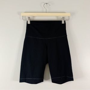 Everlane Womens ReNew The Perform Bike Shorts Size Small S High Rise Athletic